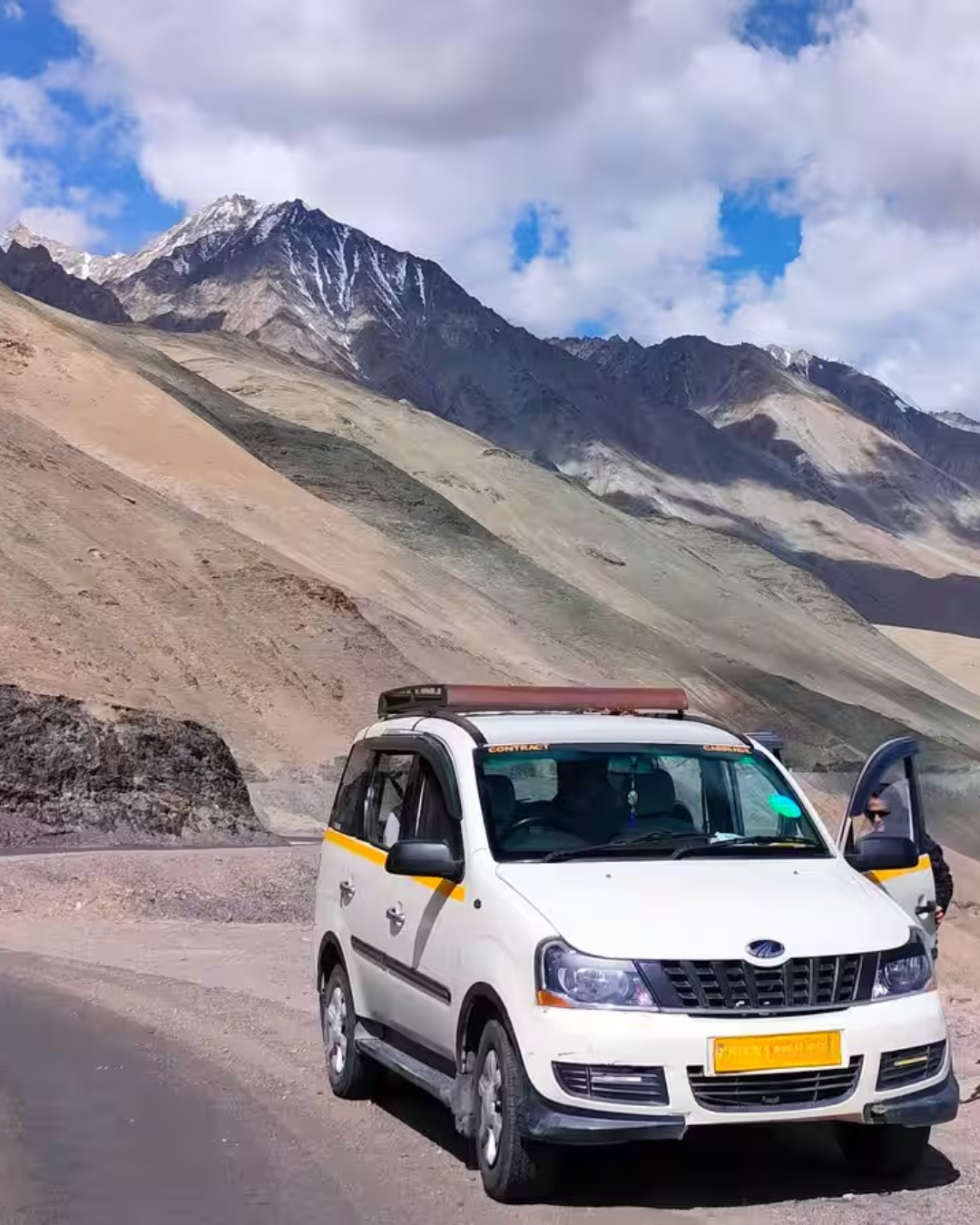 Taxi service in Ladakh